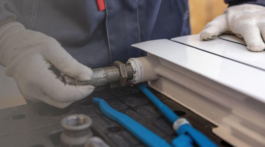 Burst Pipe Repair in New Middletown, IN