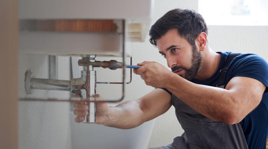 Professional emergency plumbing in New Middletown, IN